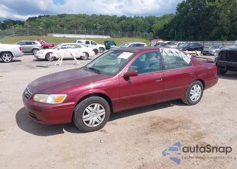 2001 Toyota Camry Le from USA, damaged, VIN 4T1BG22K11U778862